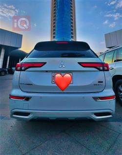 ميتسوبيشي اوتلاندر